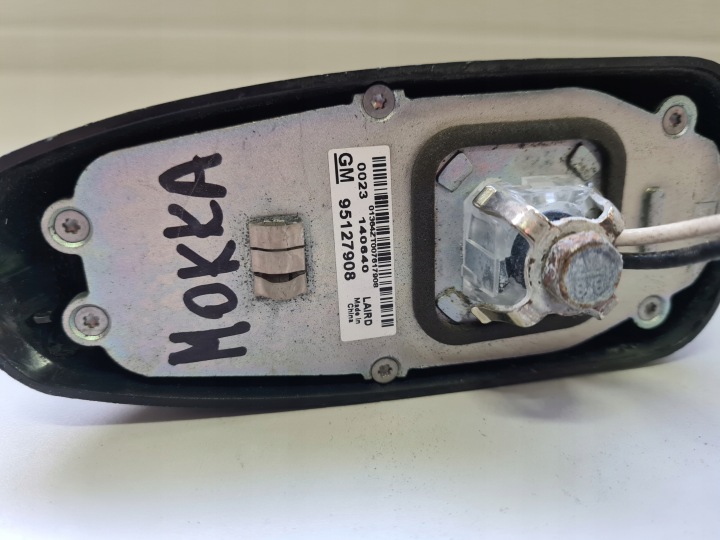 ANTENNE TOITS SUPPORT ANTENNES BAT OPEL MOKKA