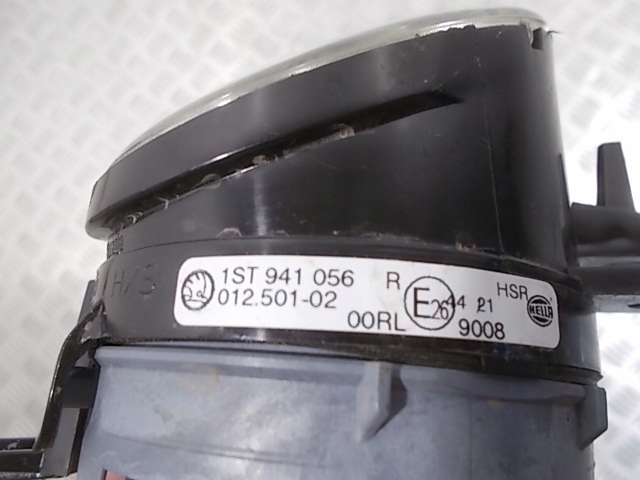 PHARES ANTIBROUILLARD LED FJD SEAT MII SKODA CITIGO 1ST 1ST941056 ORIGINAL HELLA DROIT