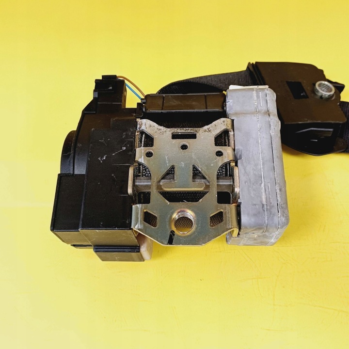 CEINTURE DE SÉCURITÉ DROIT AVANT MERCEDES ESSENCE AVEC W220 00066236 NR188