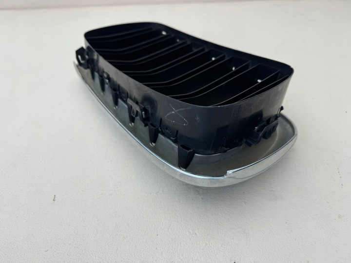 BMW X5 X6 F15 F16 13R- GRILLE CALANDRE RÉSERVOIR GRILLE DE RADIATEUR GAUCHE AVANT 7316075