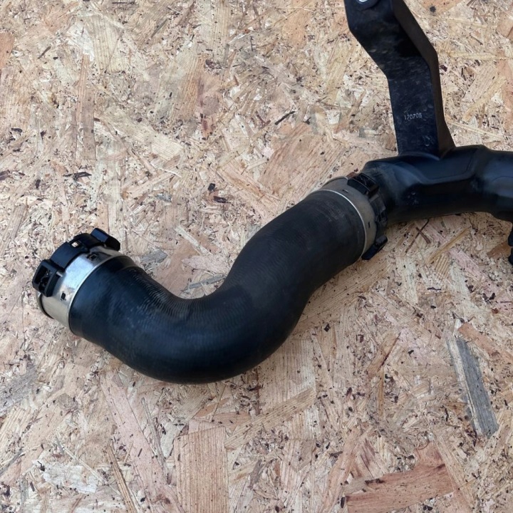 INFINITI OE 144604GC0C TUYAU ÉCHANGEUR D'AIR DE SURALIMENTATION