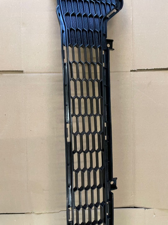 KIA CEED 2 II 12-15 CENTRALE GRILLE PARE-CHOCS AVANT A2865-60000