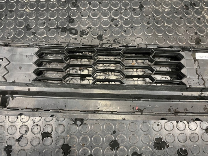 SKODA KODIAQ I 1 565 17-21 CALANDRE GRILLE INFÉRIEURE PARE-CHOCS AVANT AVANT