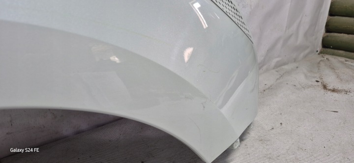 AILE RENAULT TWINGO III DROIT AVANT 631002849R