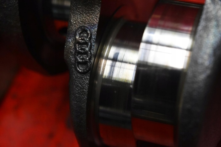 VILEBREQUIN PISTONS COUSSINETS 059AE AUDI A8 D3 3.0 TDI 233 KM LIFT 05-07
