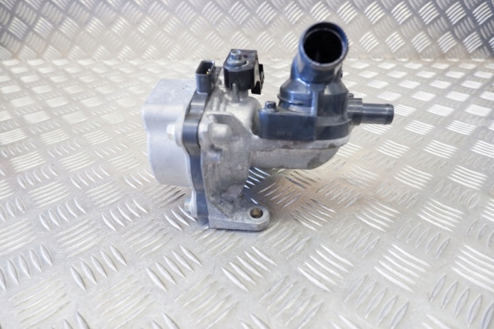 POMPE À EAU TOYOTA YARIS (_P21_) 1603215190 1.5L HYBRID 85KW 2021