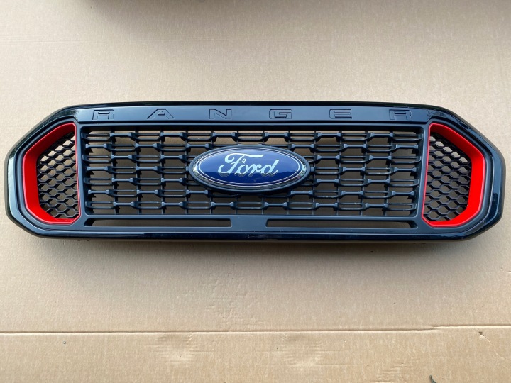 FORD RANGER THUNDER CALANDRE RADIATEUR GRILLE
