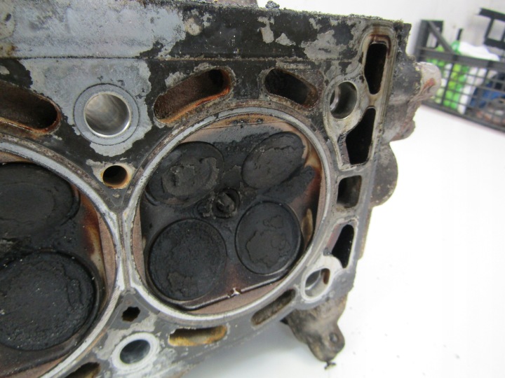OPEL ZAFIRA A CULASSE MOTEUR