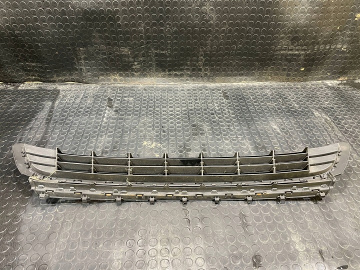 VW GOLF VII 7 5G0 12-16 CALANDRE GRILLE INFÉRIEURE PARE-CHOCS AVANT AVANT
