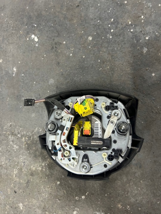 AUDI A6 C7 COUSSIN AIRBAG CONDUCTEUR 4G0880201A