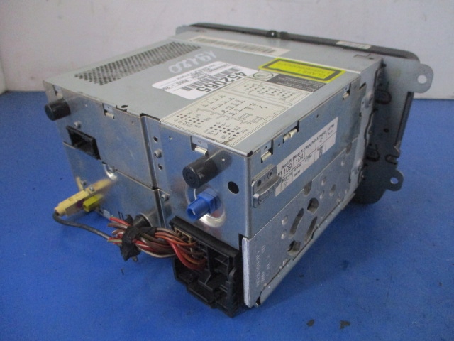 VW TOURAN RADIO CD NAVIGATION GPS 1T0035194B