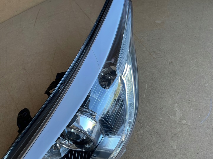 KIA CEED 2 II 2012-2018 FARO FARO IZQUIERDO IZQUIERDA PARTE DELANTERA LENTE + DIODO LUMINOSO LED 