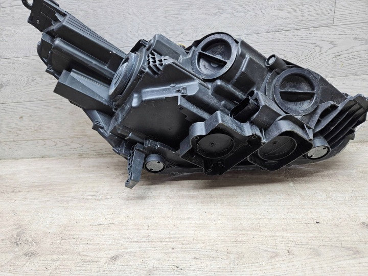 PROJECTEUR GAUCHE FORD C-MAX 15-19