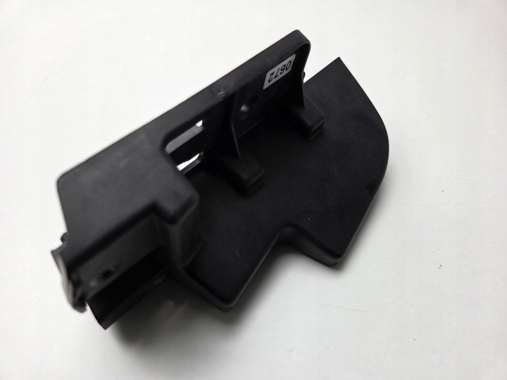 GLISSIÈRE PARE-CHOCS GAUCHE ARRIÈRE PARTENAIRE IV COMBO E BERLINGO IV 9816808580