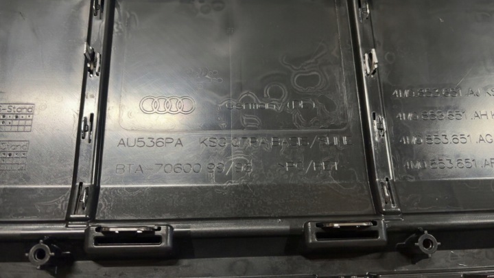 CALANDRE AUDI Q7 4M0