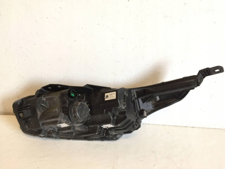 KIA CEED III PRO CEED LIFT PHARE AVANT DROITE GAUCHE JEU 92102J7500 92101J7500
