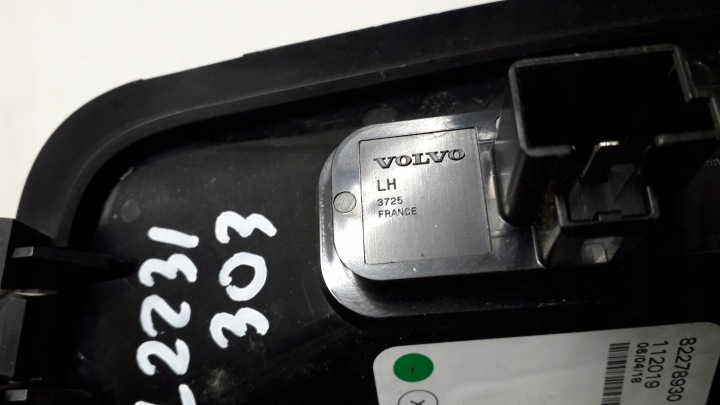 VOLVO FH4 PHARE CONTOUR TOITS LED 82278930