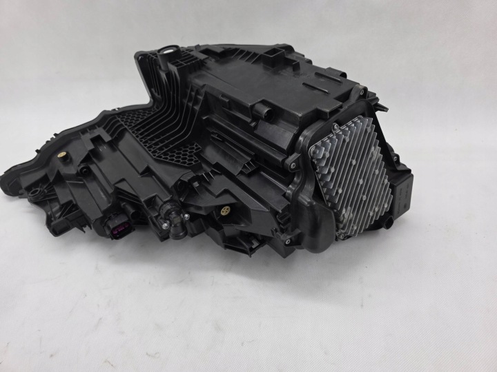 AUDI Q8 SQ8 LIFT 4M8 PHARE AVANT GAUCHE COMPLET LED LASER MATRIX EUROPE 4M8941085