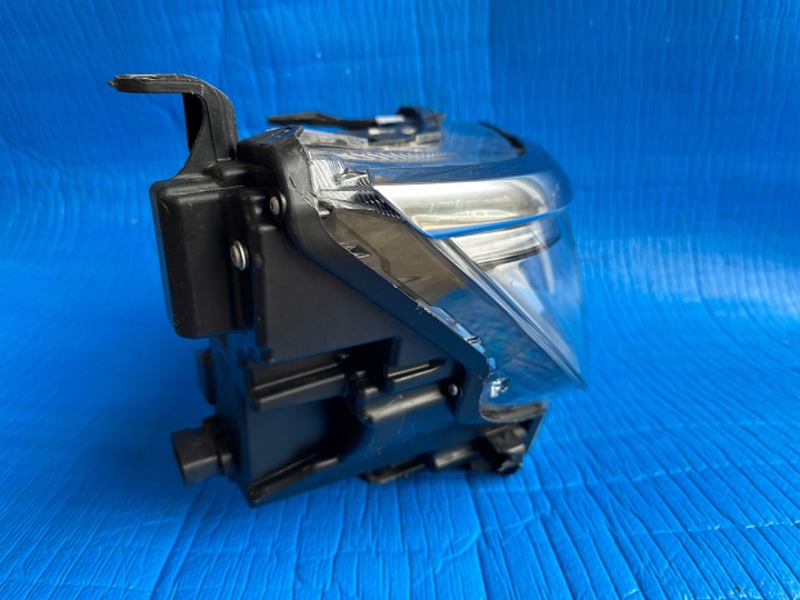 PHARE AVANT DROITE DROIT AVANT VW VOLKSWAGEN AMAROK 22- N1XB13E016DE EUROPE