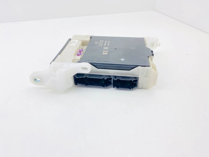 2020 TOYOTA COROLLA E210 E21 MODULE CONTRÔLEUR CONFORT 8922102710
