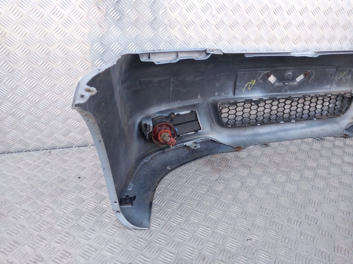 145. PARE-CHOCS AVANT 52119-0F010 TOYOTA COROLLA VERSO II 8S1