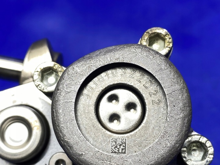 POMPE CARBURANTS A2710702201 MERCEDES W204 W203 1.8 CGI 271860