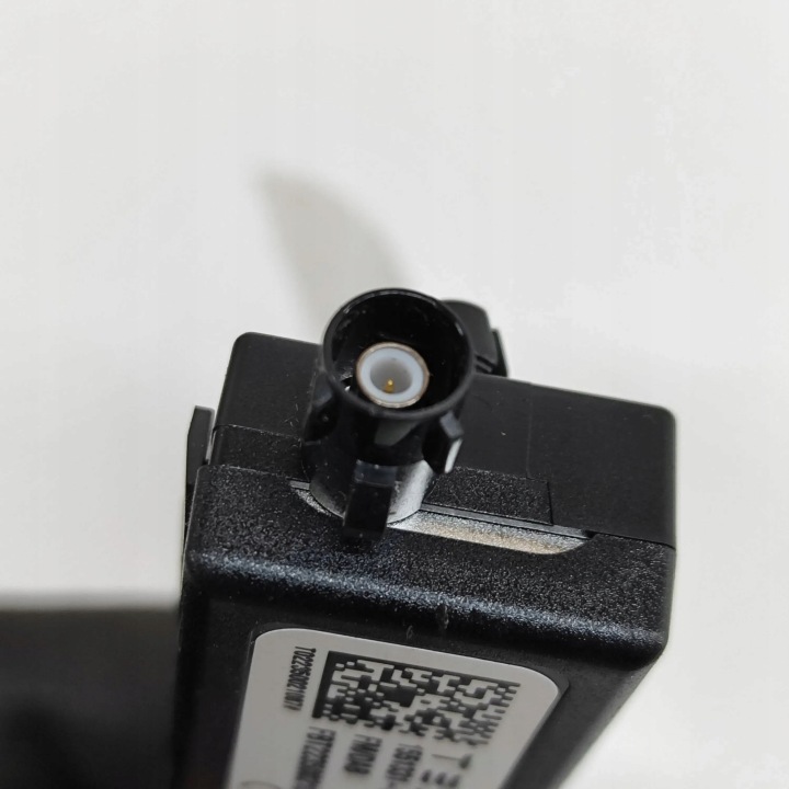 TESLA MODÈLE Y 2023 AMPLIFICATEUR ANTENNES