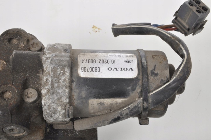 POMPE DE FREIN ABS VOLVO 850