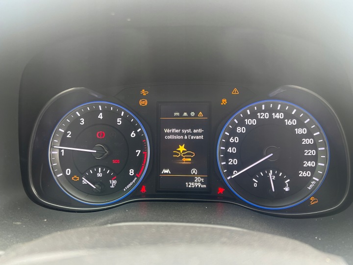 HYUNDAI KONA 21- LIFT 1.0 T-GDI BOÎTE DE VITESSES MANUELLE 12500KM!