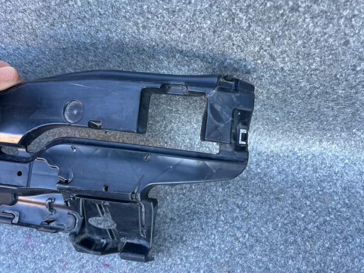 BMW 5 F10 F11 GLISSIÈRE PARE-CHOCS ARRIÈRE 8053584