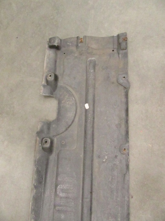 PROTECTION CHÂSSIS INFÉRIEURE GAUCHE BMW 5 F10 F11 BERLINE UNIVERSEL