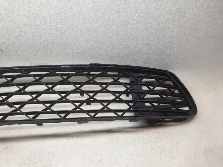 CITROEN C4 PICASSO I LIFT 10-13 GRILLE CENTRALE DANS PARE-CHOCS AVANT 9680402877