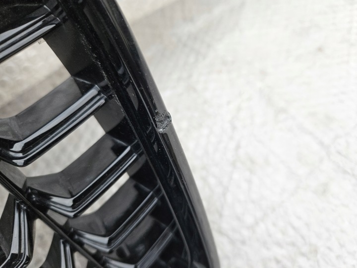 VOLVO XC60 LIFT R-DESIGN GRILLE CALANDRE 32409198 NOIR