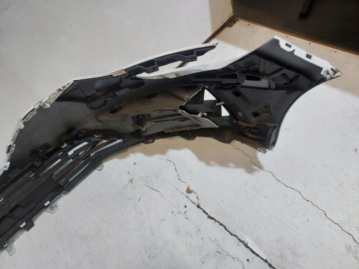PARE-CHOCS RENAULT MEGANE IV LIFT 20+ AVANT NR M528