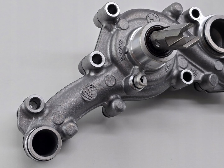 POMPE À EAU CHÂSSIS BMW GS 1200 ADVENTURE BMW 11 51 8529879
