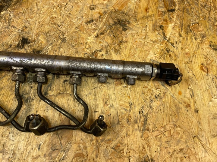 MOULURE INJECTION CAPTEUR CONDUITES DE DÉRIVATION BMW 7 F01 F02 3.0D N57D30A 7800124
