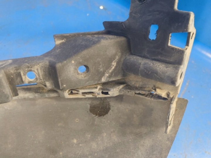 PARE-CHOCS AVANT K8D2-17F775-A LAND ROVER EVOQUE 19-