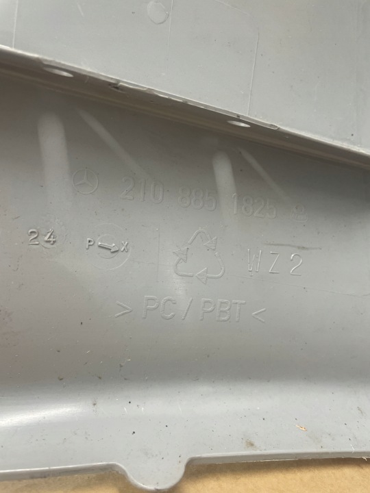 MERCEDES E CLASSE W210 LIFT PARE-CHOCS NEUF ORIGINAL AVANT A2108851825 BONNES CONDITIONS