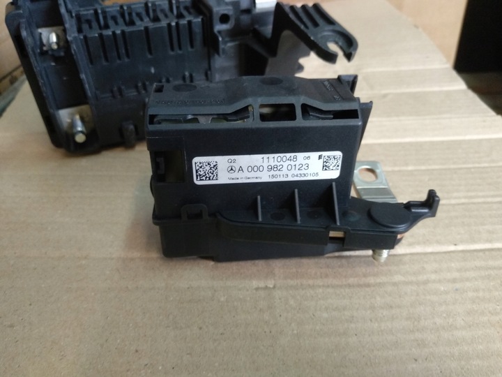 MERCEDES-BENZ RELAY START-STOP ML GLE C292 GL GLS X166 