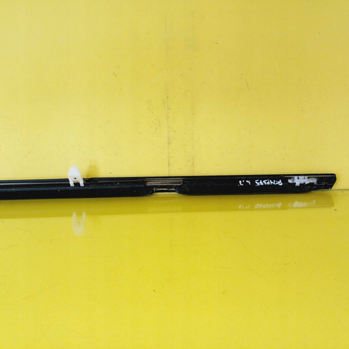 MOULURE RACLOIR CHROME GAUCHE ARRIÈRE ROVER 75 NR232