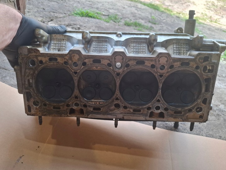 CULASSE OPEL ASTRA H X0526566 1.8 16V