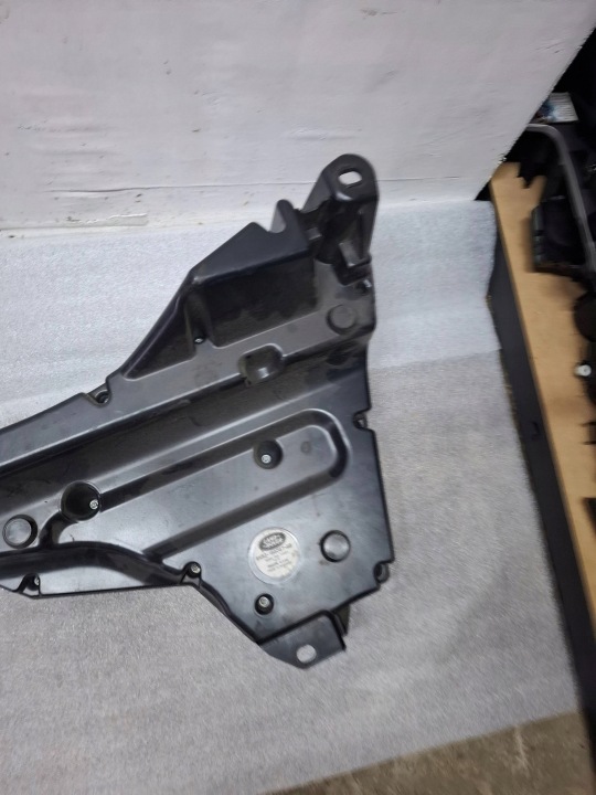 SUBWOOFER LAND ROVER FREELANDER II 06-14
