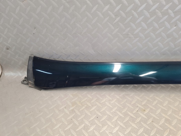 MOULURE PROTECTION CHÂSSIS MONTANTS A GAUCHE ZAFIRA III C Z30V 20808479