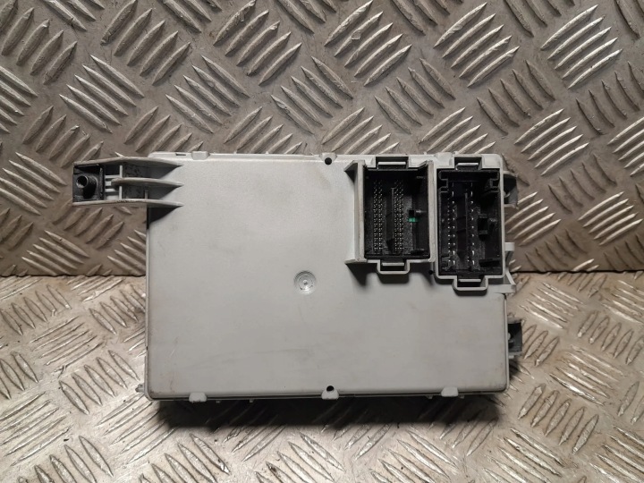 FIAT PUNTO EVO MODULE CONTRÔLEUR BOÎTE FUSIBLES FUSIBLE 00519358060