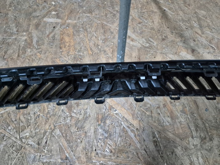 DACIA DUSTER 3 III 24R GRILLE CALANDRE AVANT AVANT
