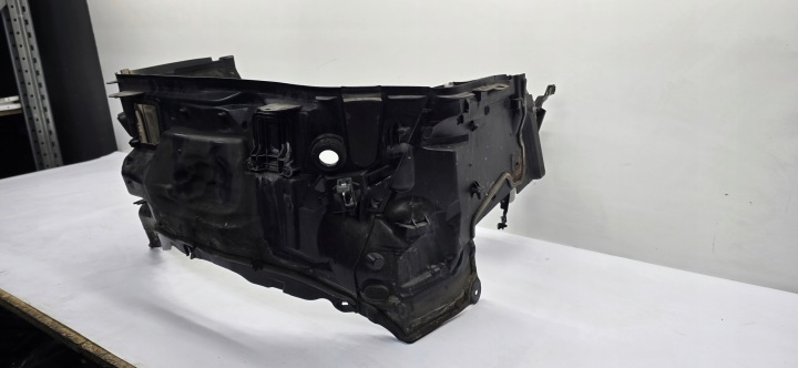 MERCEDES W213 PAROI DZIALOWA A2536207800