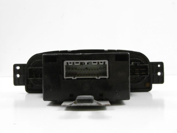 KIA CLARUS 96-98 PANNEAU COMMANDE CONDUIT D'AIR OK9A261190 K9A2