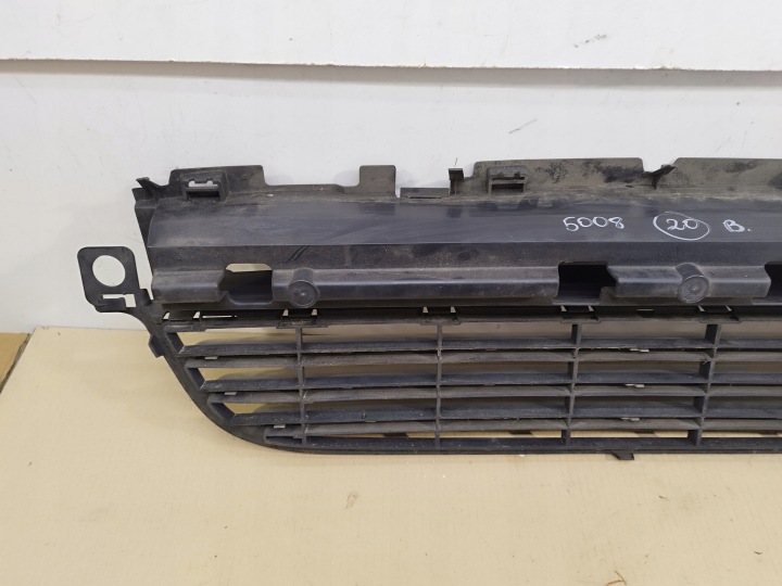 GRILLE CENTRALE PARE-CHOCS AVANT CHROME PEUGEOT 5008 I 2009-2013 9687437677