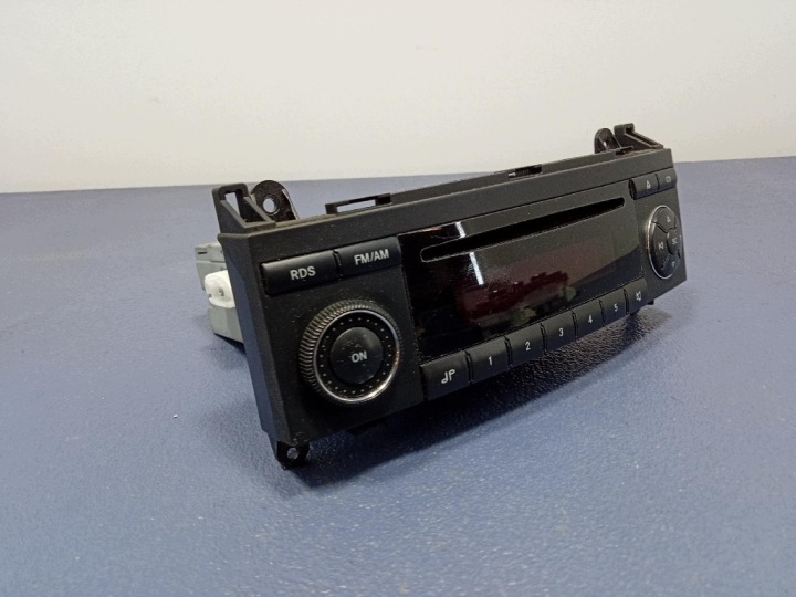 MERCEDES B-KLASA W245 05-08 RADIO CD D'USINE A1698200286