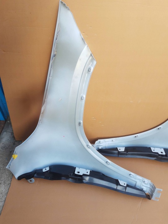 MERCEDES GLA H247 144 AILE GAUCHE DROIT A2478811100 A2478811200